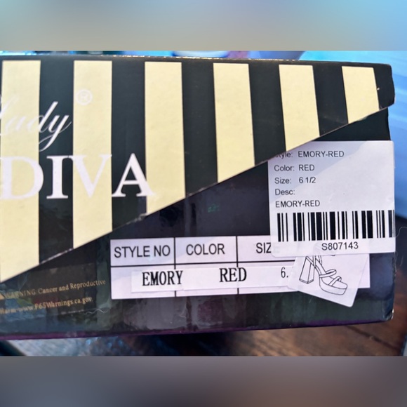 Lady Godiva Wrap Heels in Emory Red! - Picture 5 of 6